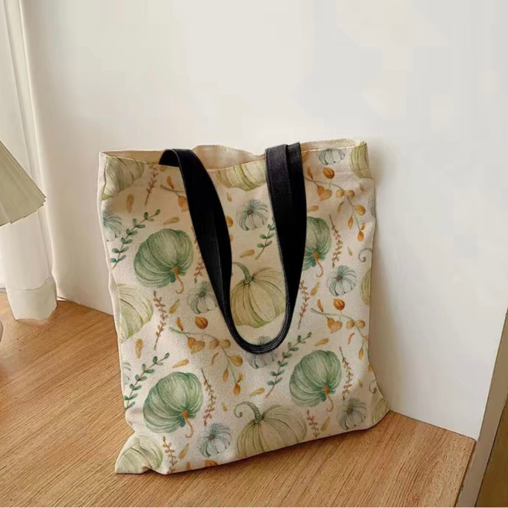 NWOT Canvas farmer’s market bag fall print with pumpkins leaves book bag tote